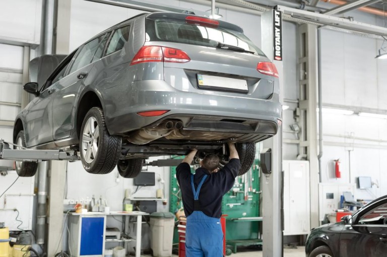 Quand faire réviser votre voiture à Aspach et pourquoi ?